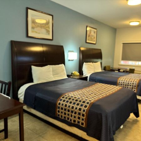 Texas Inn And Suites City Center At University Dr. Edinburg Kültér fotó