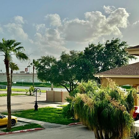 Texas Inn And Suites City Center At University Dr. Edinburg Kültér fotó