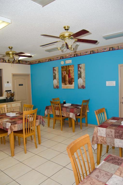 Texas Inn And Suites City Center At University Dr. Edinburg Kültér fotó