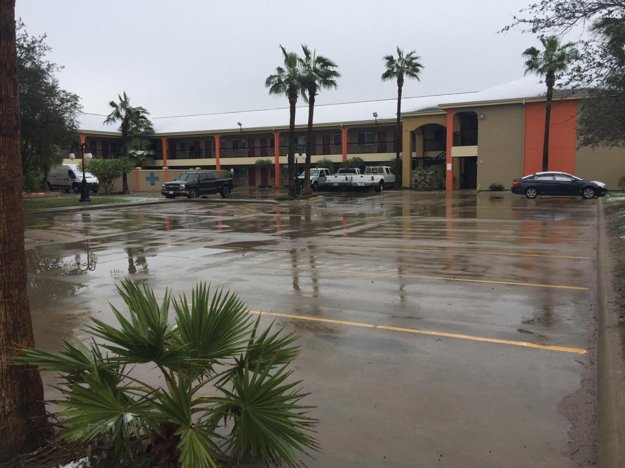 Texas Inn And Suites City Center At University Dr. Edinburg Kültér fotó
