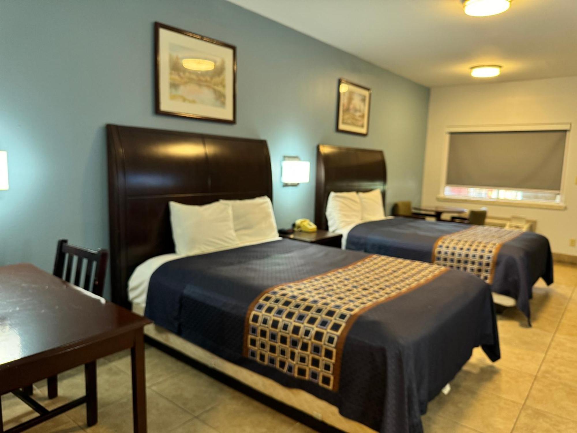 Texas Inn And Suites City Center At University Dr. Edinburg Kültér fotó