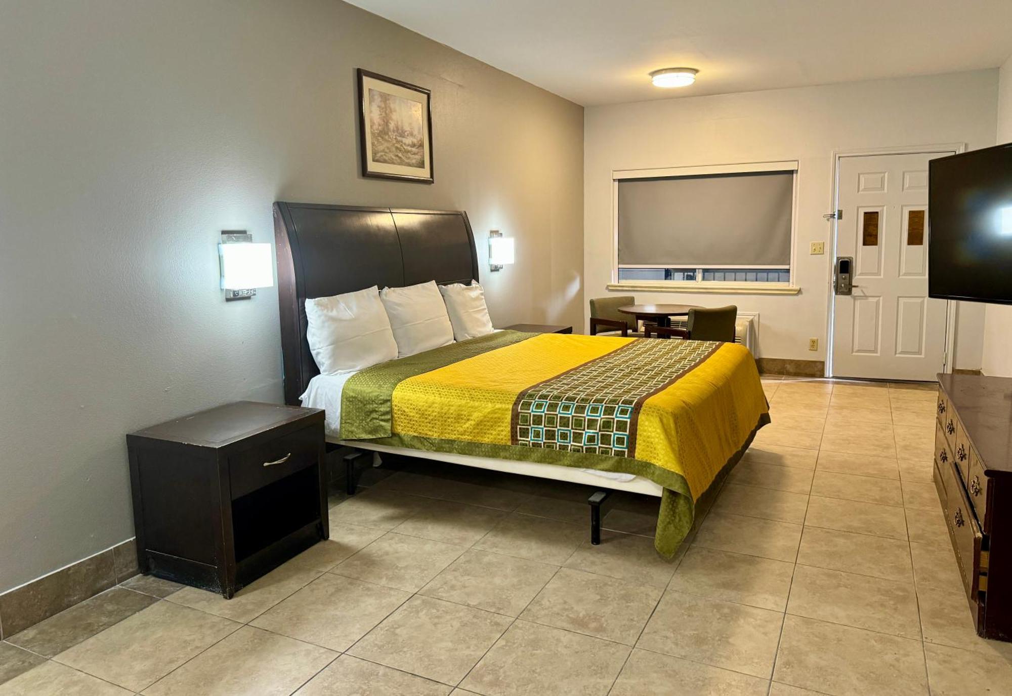 Texas Inn And Suites City Center At University Dr. Edinburg Kültér fotó