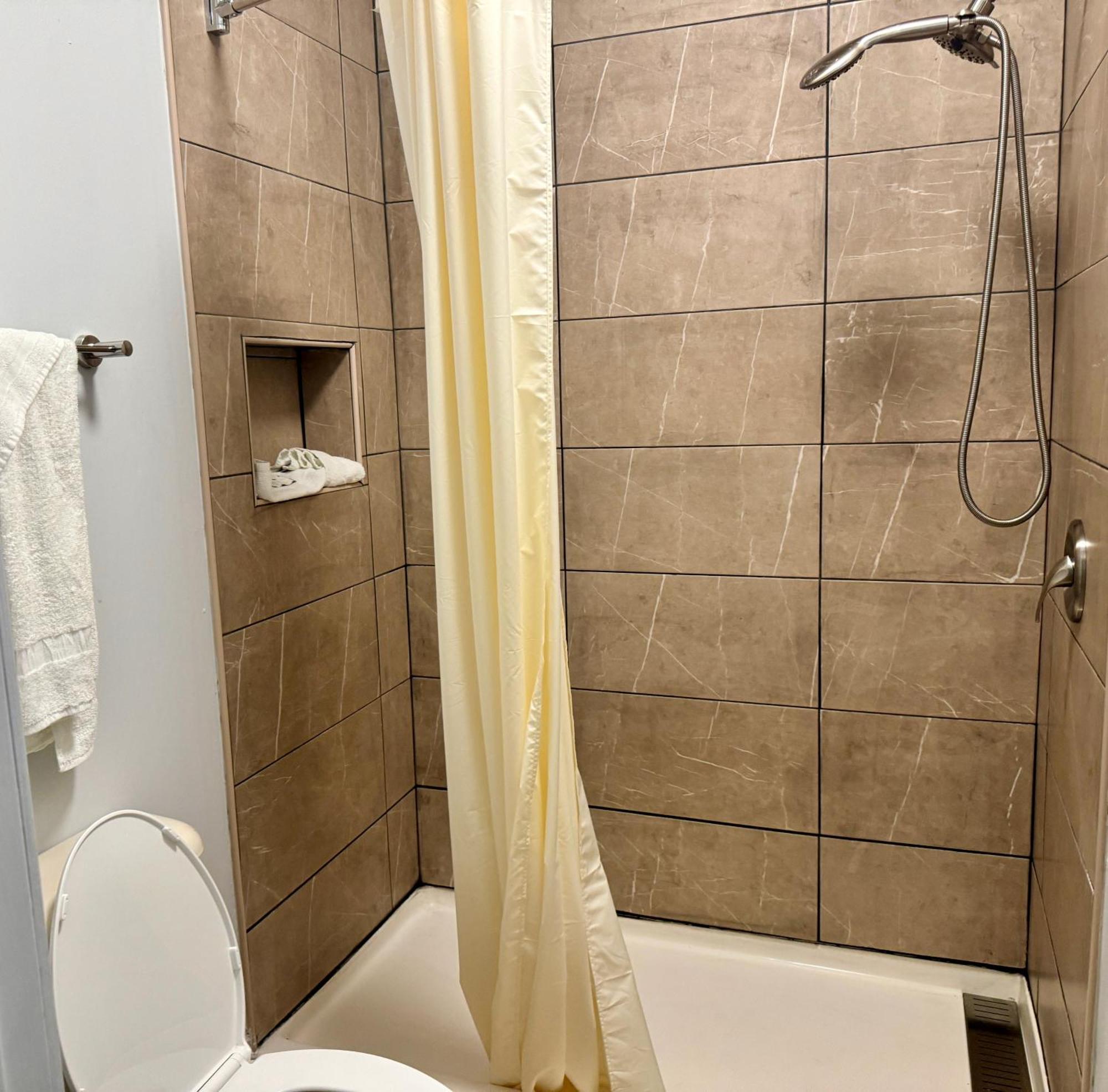 Texas Inn And Suites City Center At University Dr. Edinburg Kültér fotó