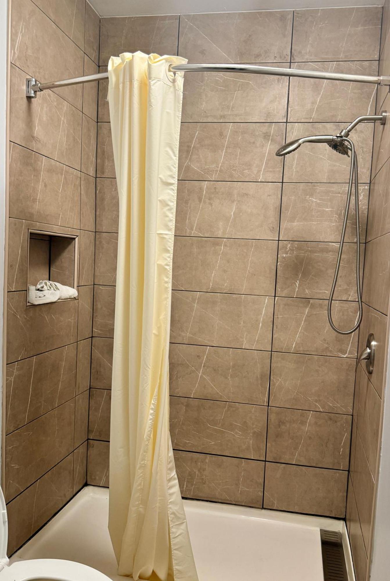 Texas Inn And Suites City Center At University Dr. Edinburg Kültér fotó