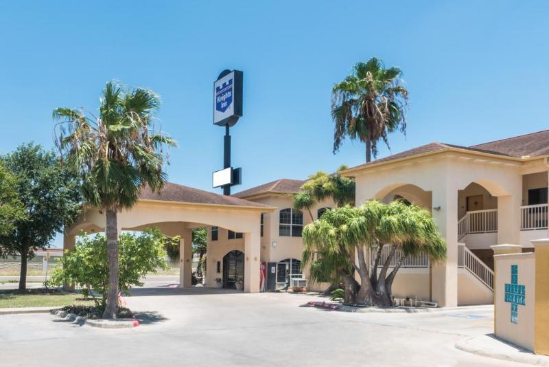 Texas Inn And Suites City Center At University Dr. Edinburg Kültér fotó