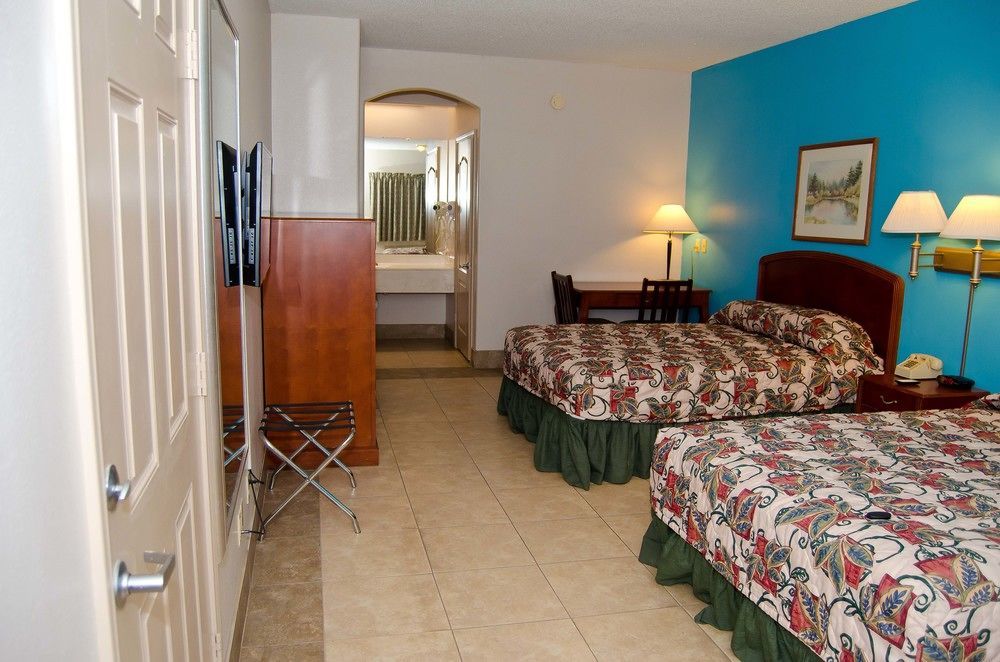 Texas Inn And Suites City Center At University Dr. Edinburg Kültér fotó