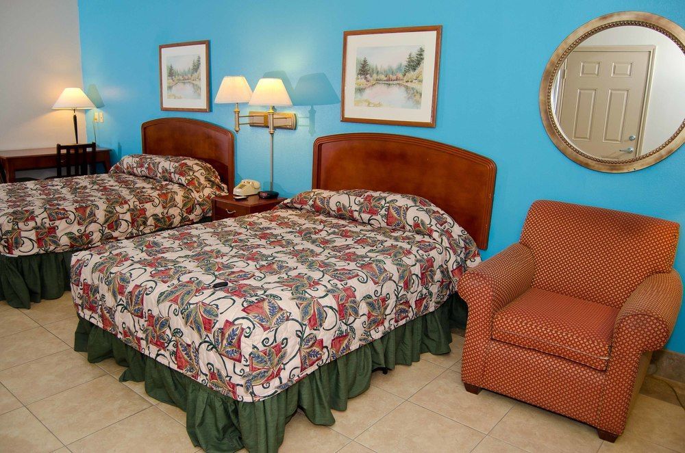 Texas Inn And Suites City Center At University Dr. Edinburg Kültér fotó