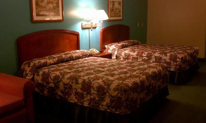 Texas Inn And Suites City Center At University Dr. Edinburg Kültér fotó